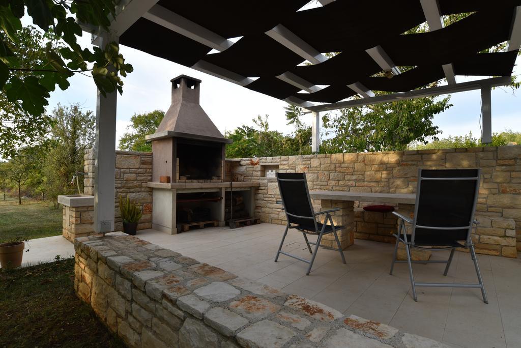 Holiday Home Brhanici Svetvinčenat Exterior foto